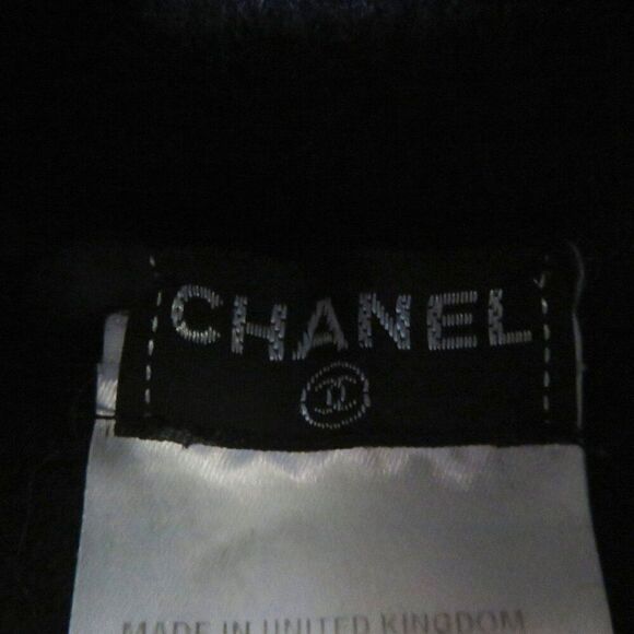 Chanel 100% Cashmere Black Sleeveless Turtleneck Sweater – Size 42 - Picture 4 of 8